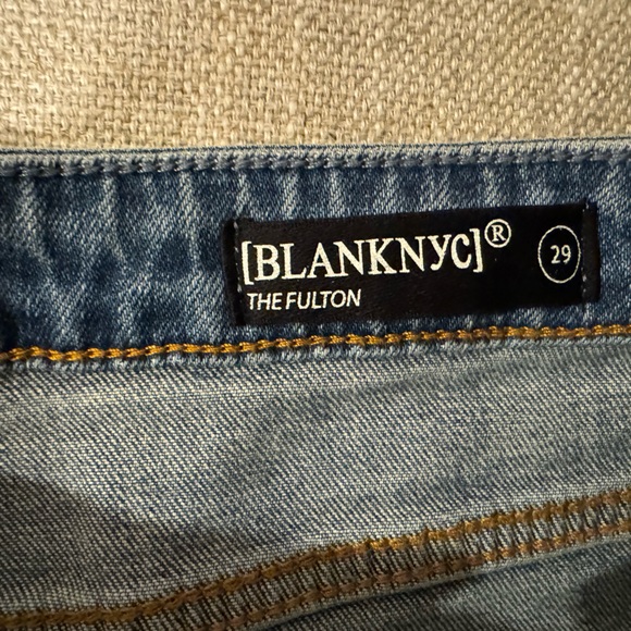 NWT BLANKNYC The Fulton Women’s Denim Distressed Cuffed Short Size 29 - Picture 6 of 6